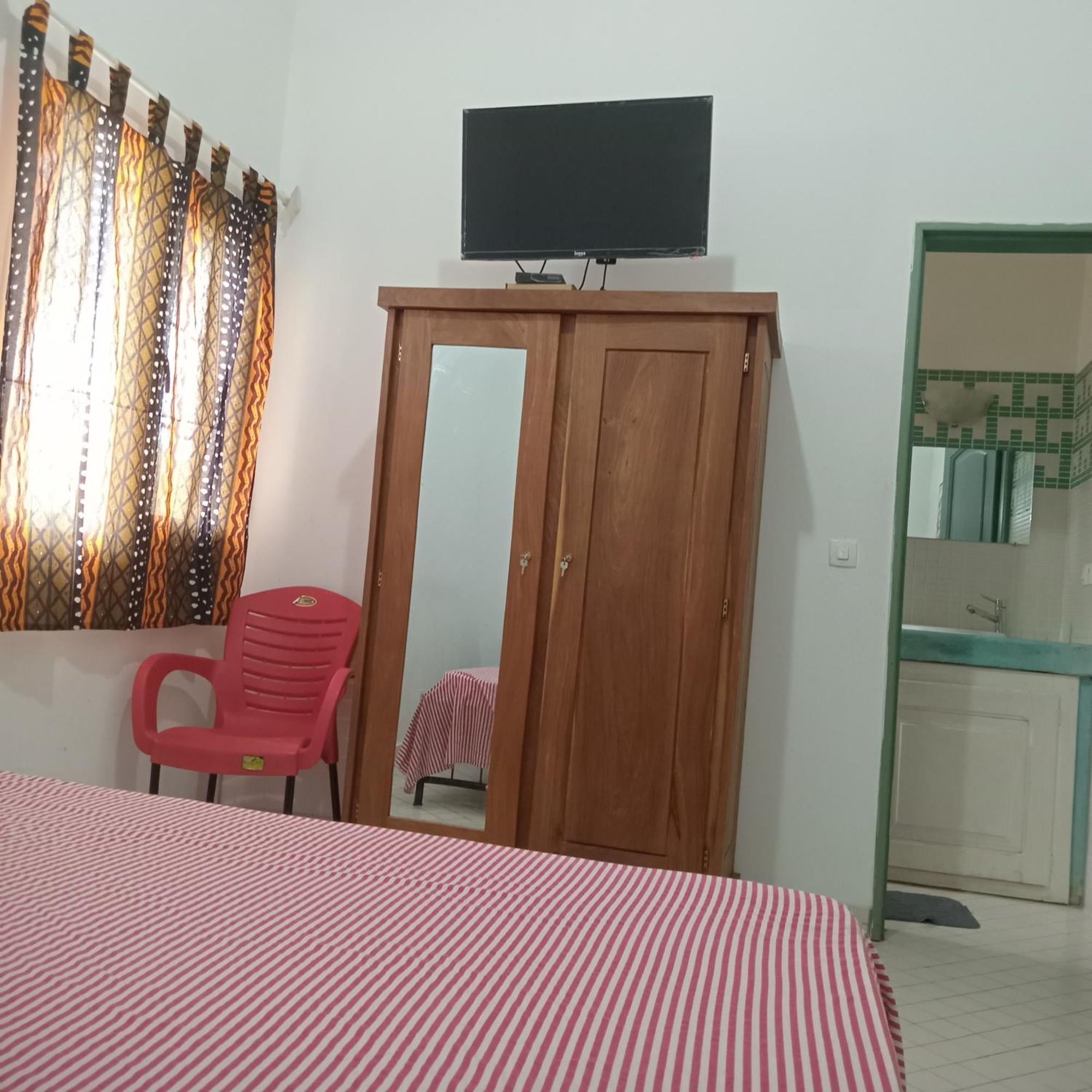 סאלי פורטודל Keur Diam - Maison De La Paix מראה חיצוני תמונה
