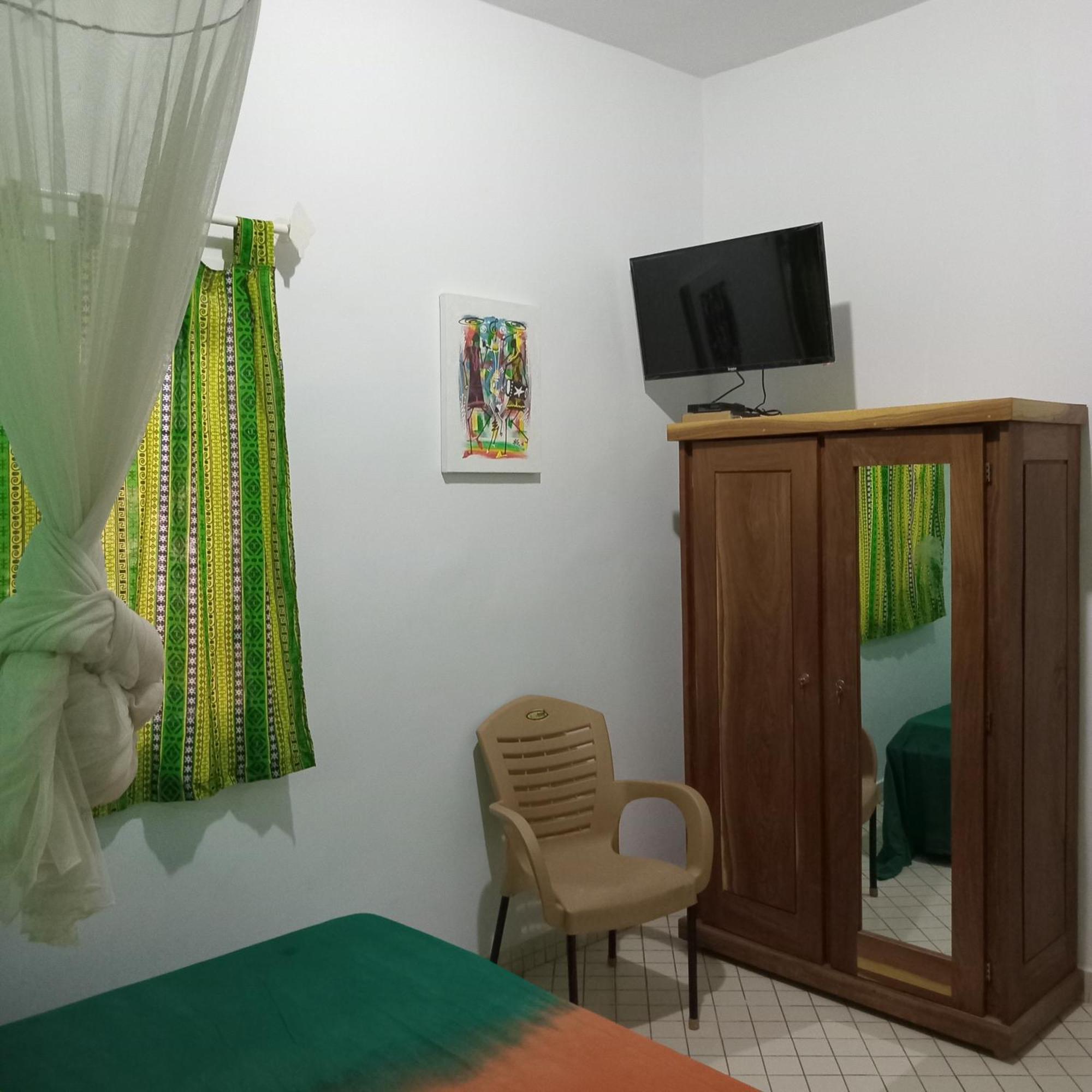 סאלי פורטודל Keur Diam - Maison De La Paix מראה חיצוני תמונה